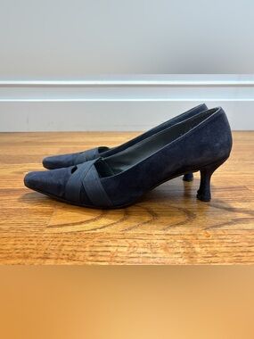 Stuart Weitzman Navy Suede Kitten Heels